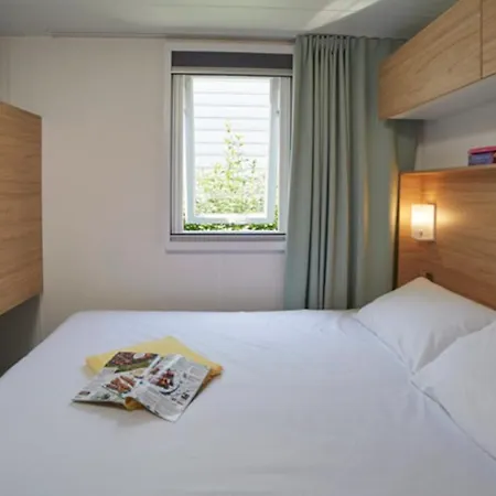 Camping Marvilla Parks Kaatsheuvel Room photo